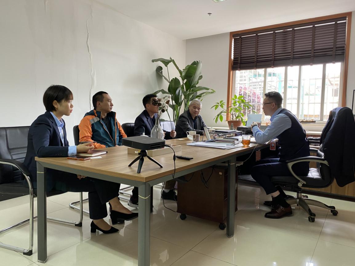 中國(guó)郵政走訪錢(qián)江商城