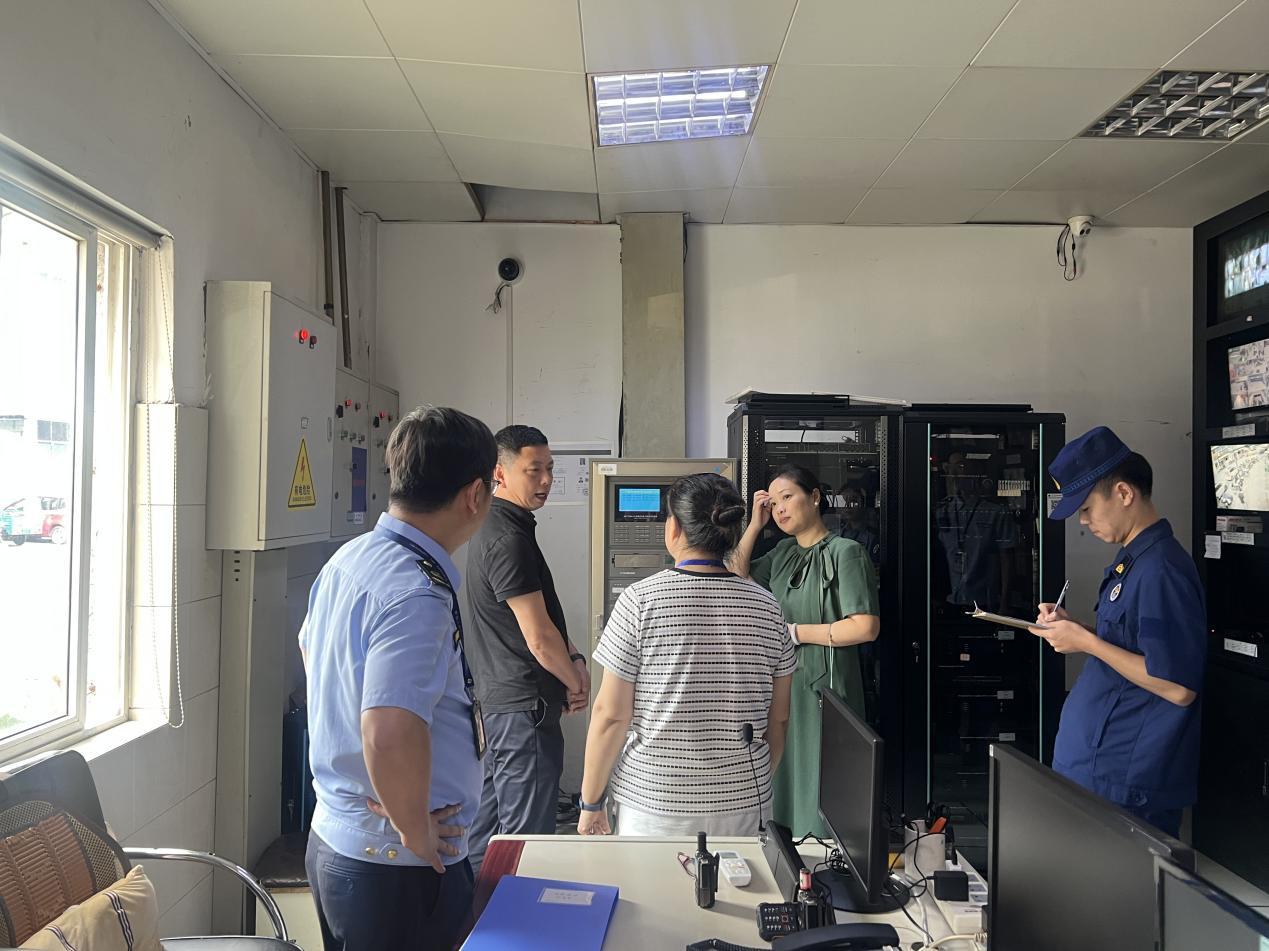 繃緊安全弦，喜迎國慶節(jié)——大關(guān)街道深入錢江商城開展節(jié)前檢查