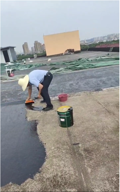 屋頂防水工程啟動，保障商戶經(jīng)營無憂